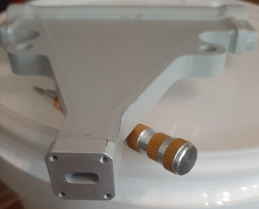 24 GHz Horizontal Sectoral Horn Antenna